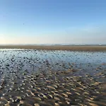 Happy By Anais - 20m To * De Panne