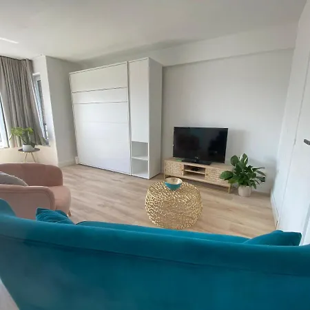Happy By Anais - 20m To Appartement